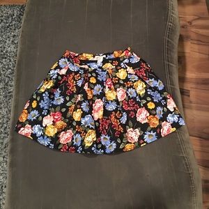 Women’s skirt